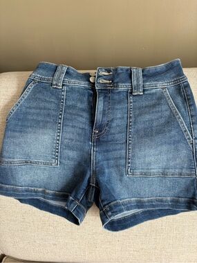 Zenana Jean Shorts NWOT Size Large Measurements below